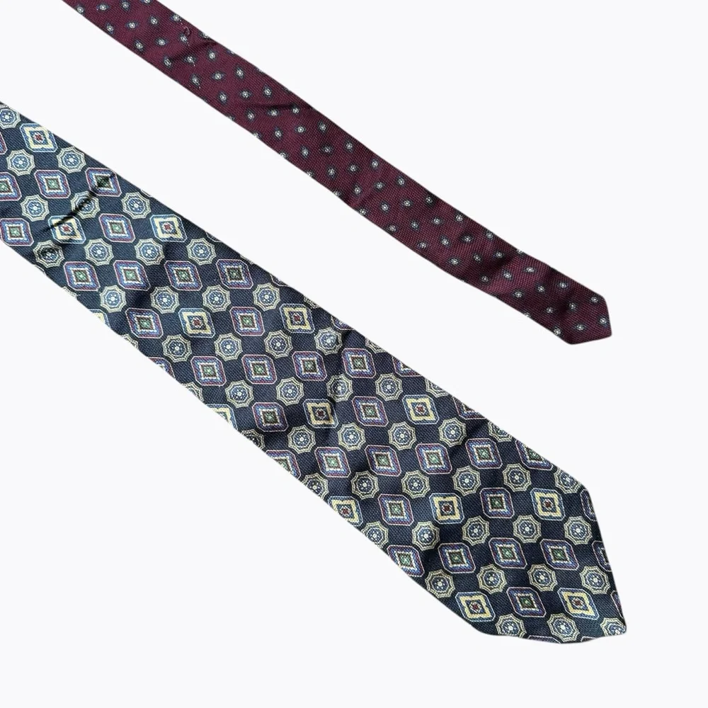 Tommy Hilfiger Silk Geometric Tie Black & Gold Vintage Classic